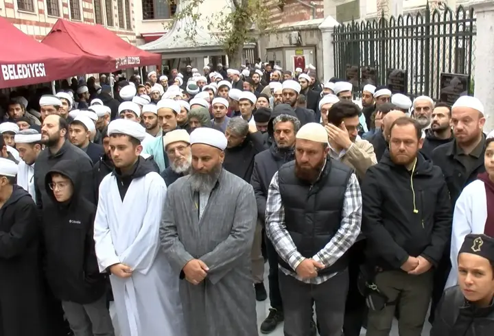 Fatih'te Elektrik Akımına Kapılarak Hayatını Kaybeden Çocuk Son Yolculuğuna Uğurlandı