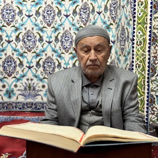 87 Yaşında Kendi Çabasıyla Hafız Oldu