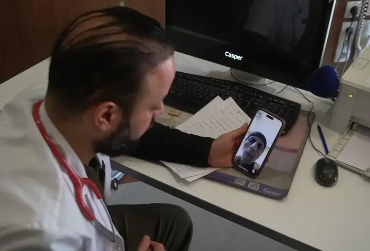 Gazzeli doktorun Türkiye'ye getirmek istediği kanser hastası babası öldü