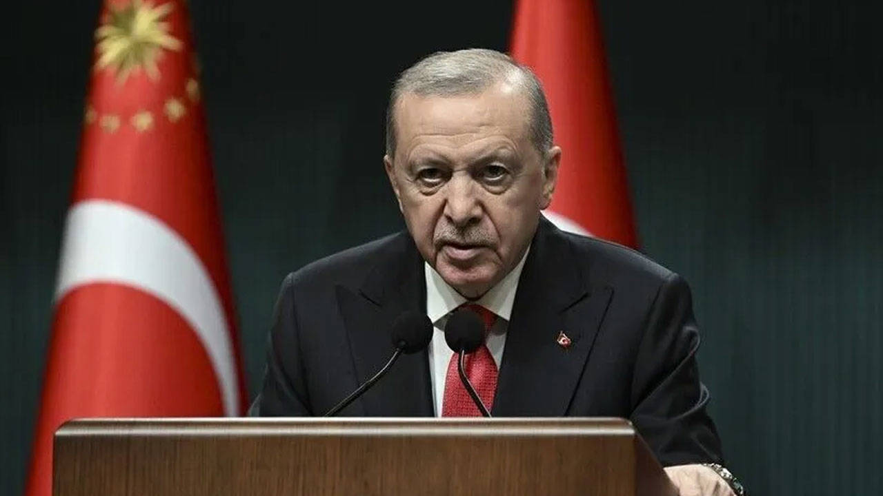 Fon Krizi AKP Kulislerini Hareketlendirdi: Kabine Ve Bürokraside Değişiklik İddiası