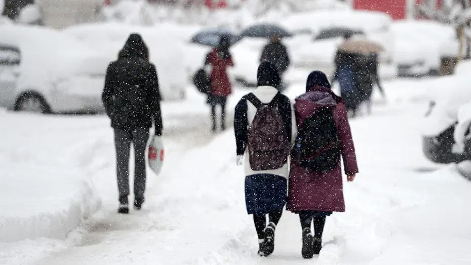 Yarın okullar tatil mi? 29 Aralık Pazartesi kar tatili olan iller