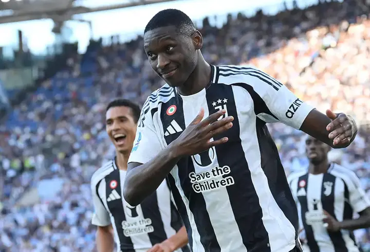 Fenerbahçe’nin transfer listesindeki Kolo Muani’den açıklama geldi