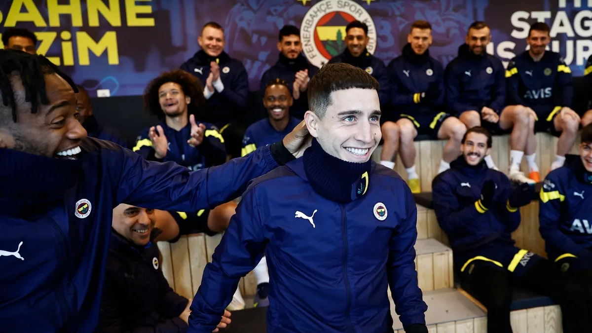 Fenerbahçe'den Emre Mor için üç kulüp sıraya girdi!