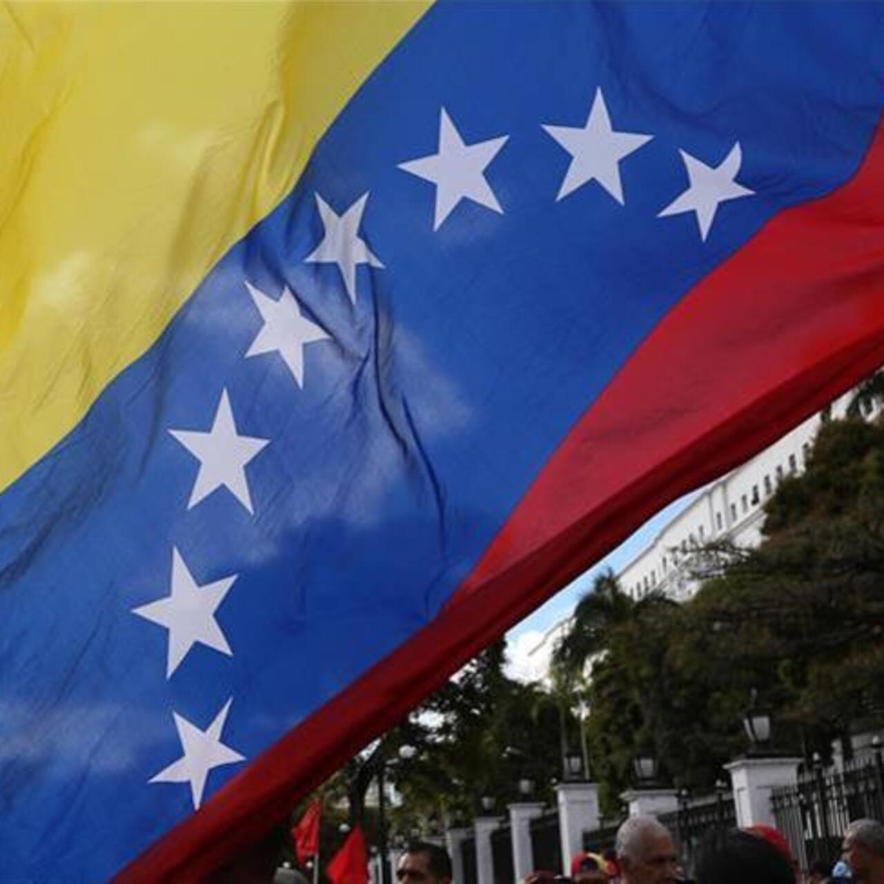 Venezuela, ABD'yi 'uyuşturucu kaçakçılarına alan açmakla' suçladı