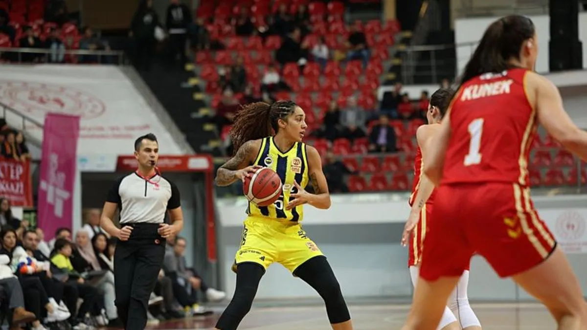 Fenerbahçe Opet deplasmanda Melikgazi Kayseri Basketbol'u devirdi