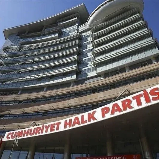 CHP İstanbul İl Yönetiminin Görevden Uzaklaştırılmasına Yönelik Dava Ertelendi