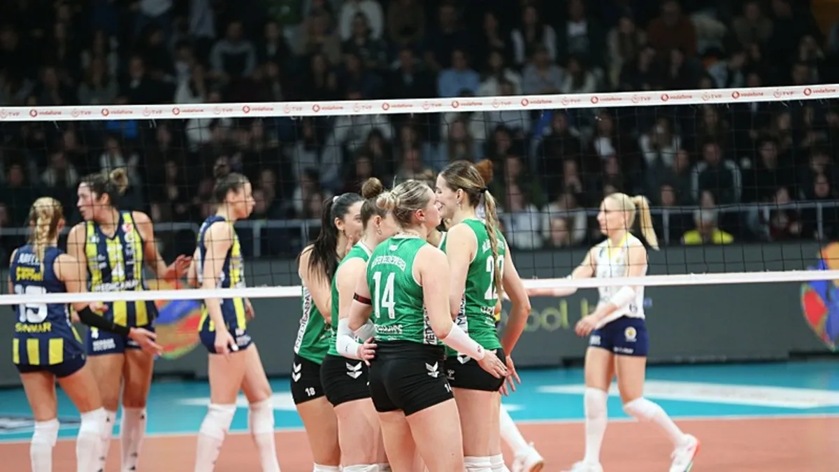 Voleybol Vodafone Sultanlar Ligi'nde play-off 1-4 ve final etabı programı açıklandı