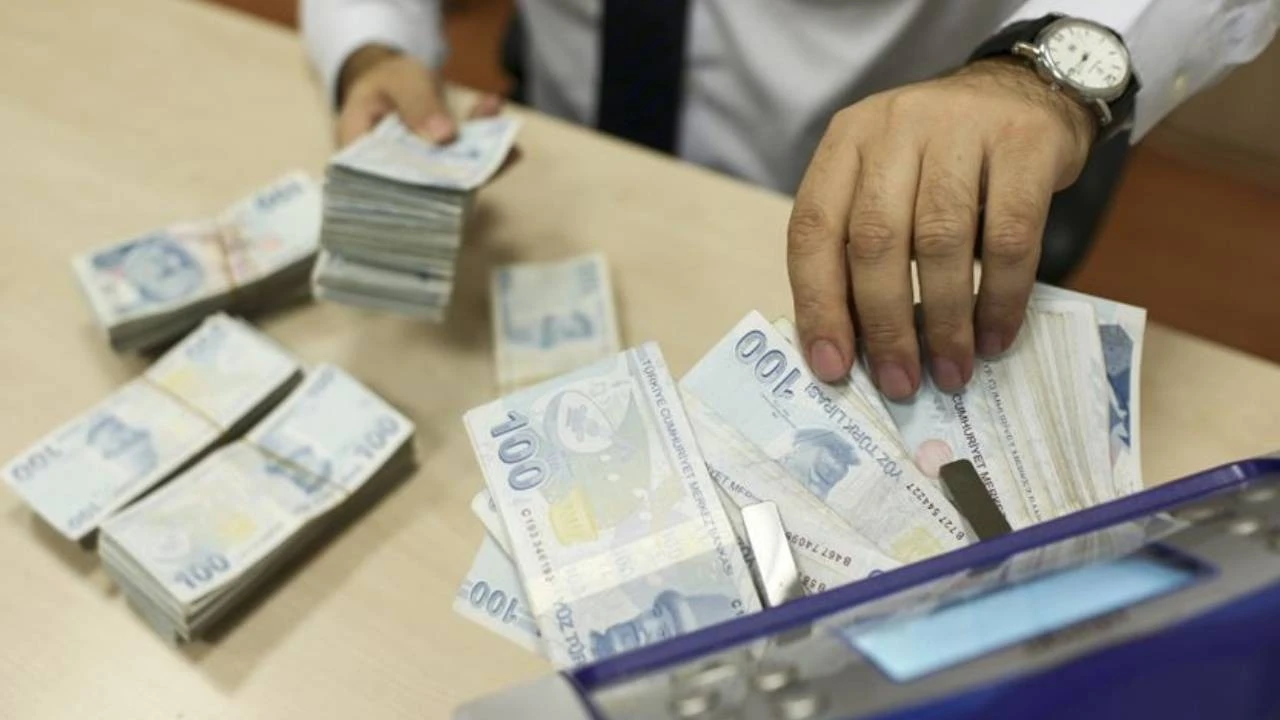 Emekli bayram ikramiyesi ne zaman yatacak? Tarih belli oldu