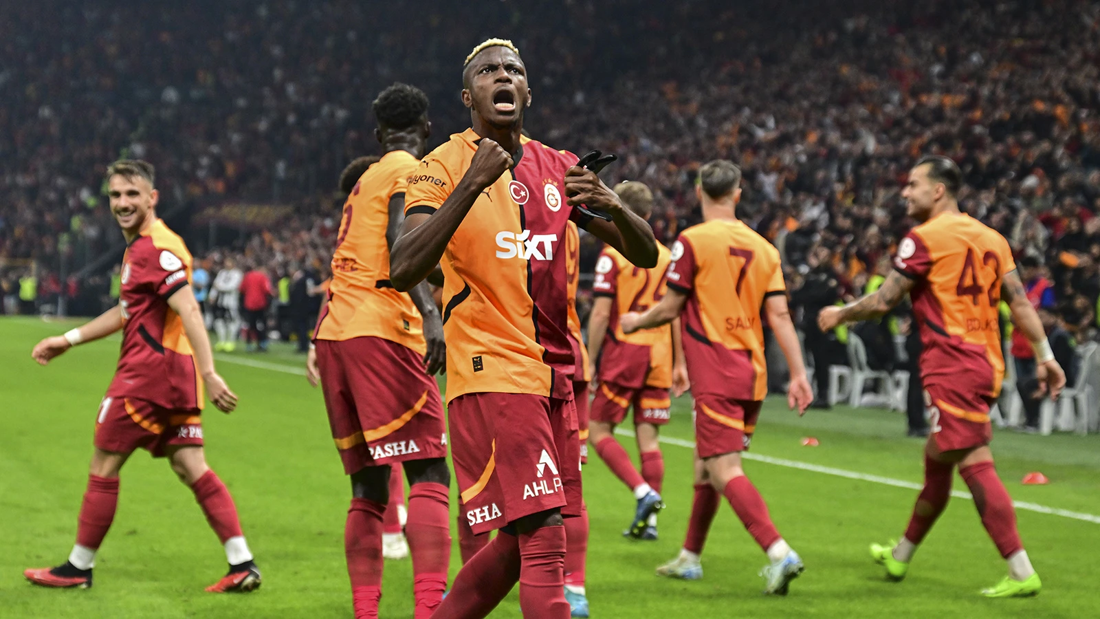 Galatasaray'da Osimhen endişesi! Eski sakatlığı gündeme geldi