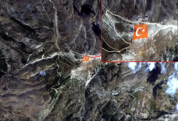 Ahır Dağı zirvesine işlenen Türk bayrağı uzaydan görüntülendi