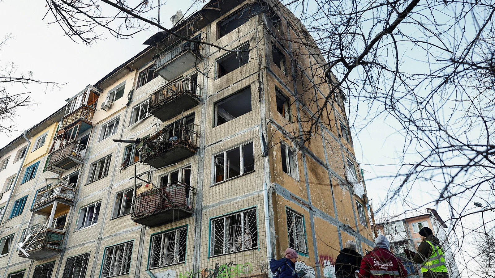Rusya'dan Ukrayna'ya bombardıman! Zelenski'den sert tepki