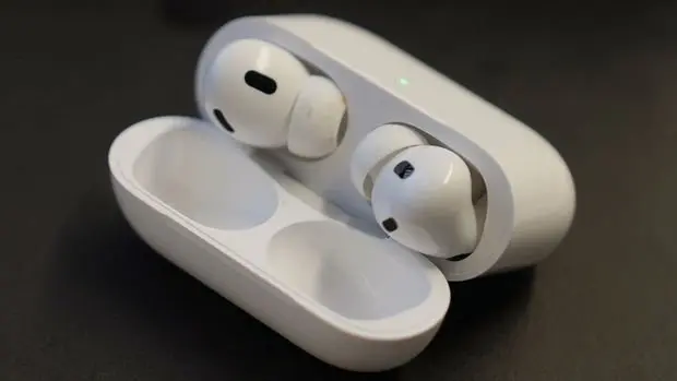 Apple AirPods'lara çeviri hizmeti geliyor