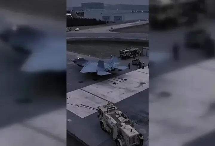 TUSAŞ'tan yerli muharip uçak KAAN'ın yeni görüntüsü