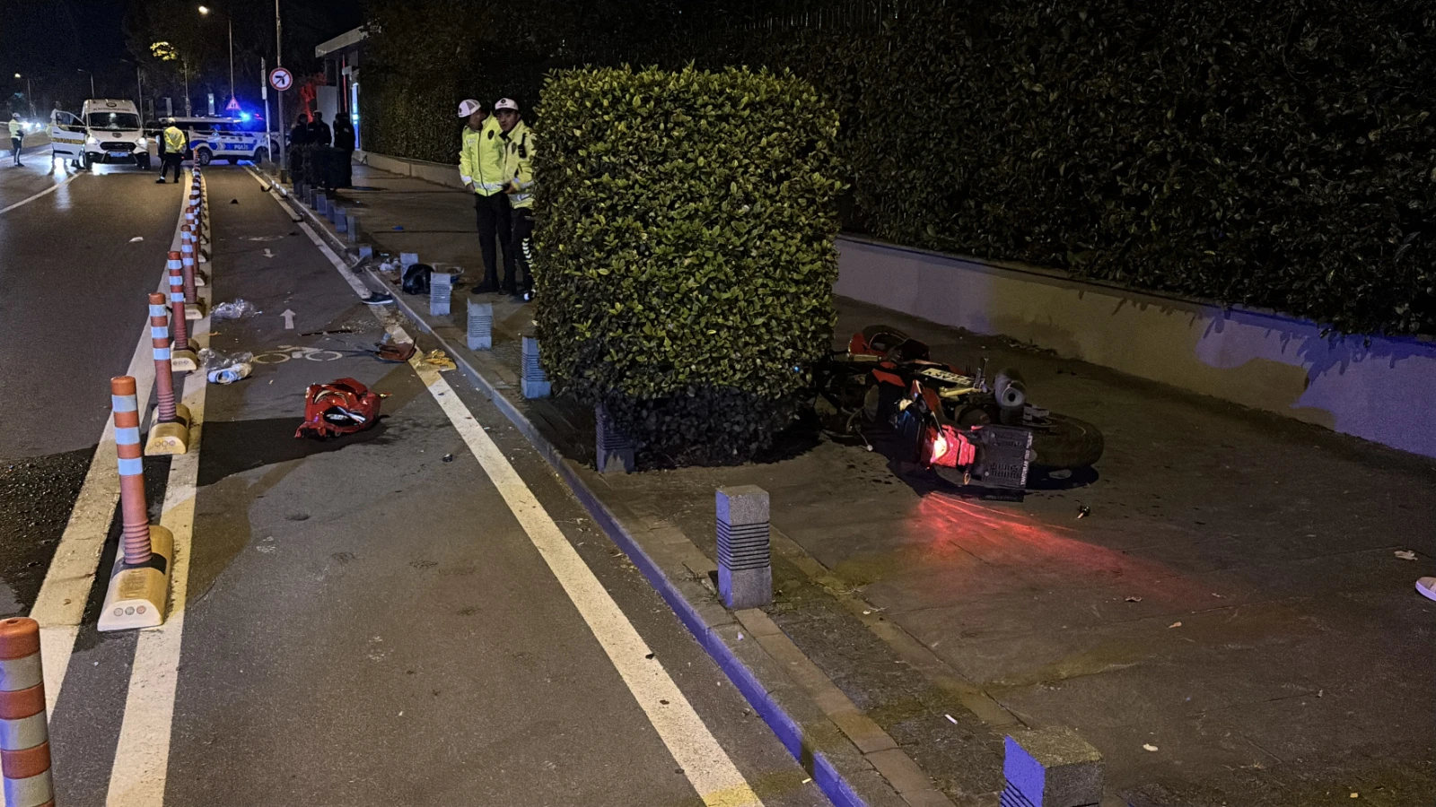 Samsun'da motosiklet yayaya çarptı: 3 yaralı