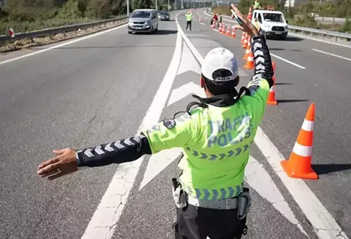Dikkat! İstanbul'da yarın bazı yollar trafiğe kapatılacak