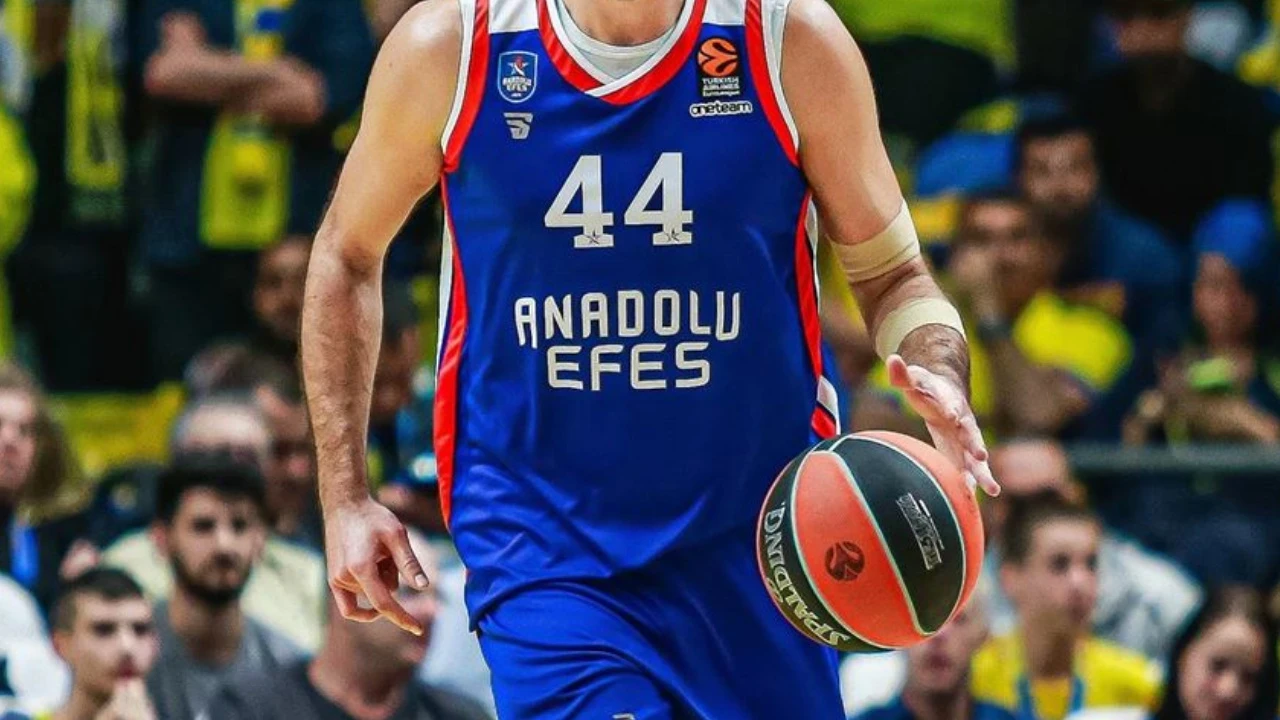 EuroLeague'den Anadolu Efes'e para cezası