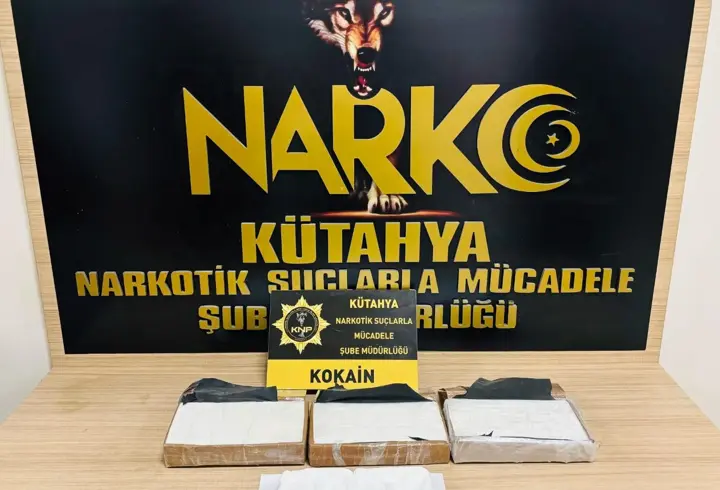 Kütahya'da uyuşturucu operasyonlarında yakalanan 3 zanlı tutuklandı