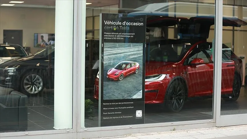 Tesla'nın otomobil teslimatları 2025'in son çeyreğinde düştü
