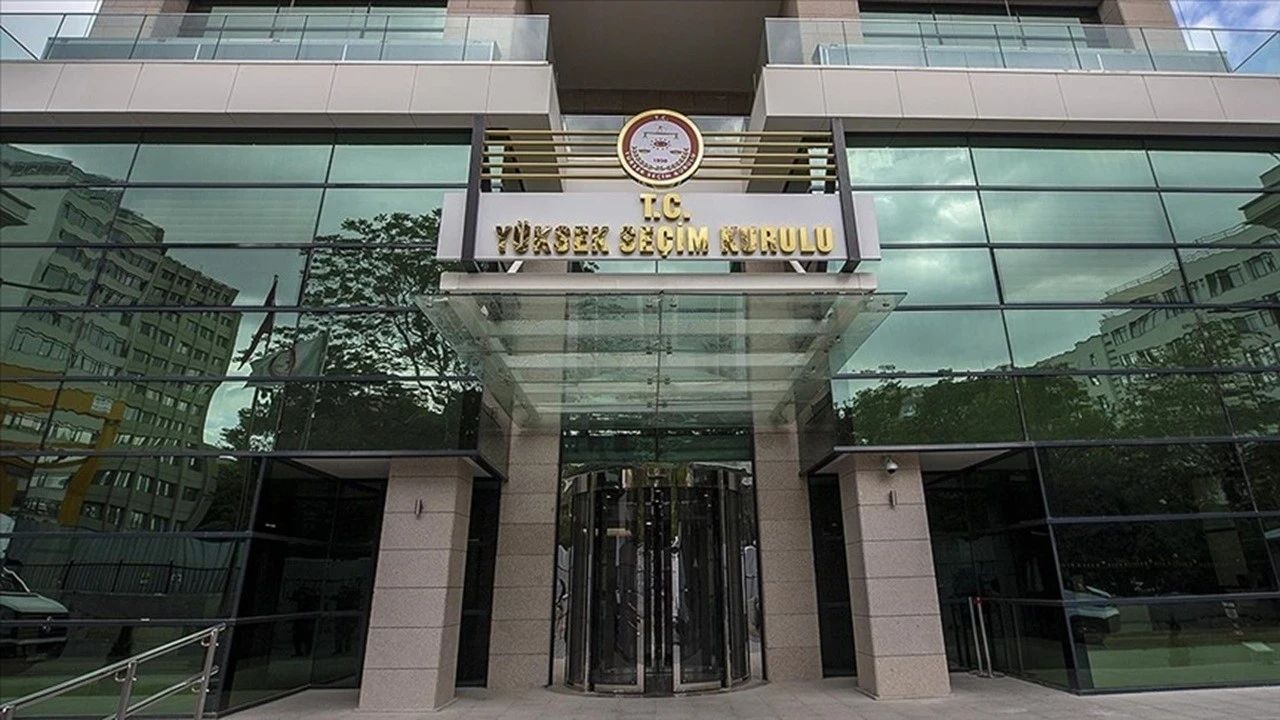 Kritik toplantı başladı: YSK’da CHP’nin İstanbul kongre süreci masada