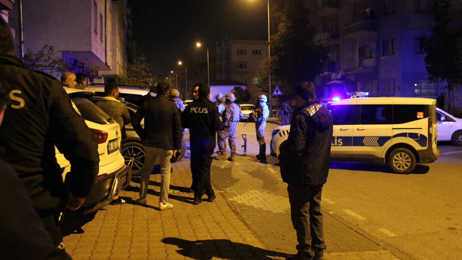 Kayseri'de tüfekle etrafa ateş açan şahıs 3 saatte ikna edildi