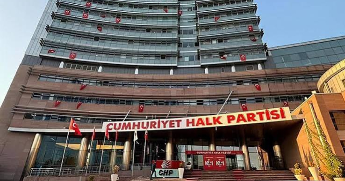 CHP İstanbul İl Kongresi Davası Ertelendi