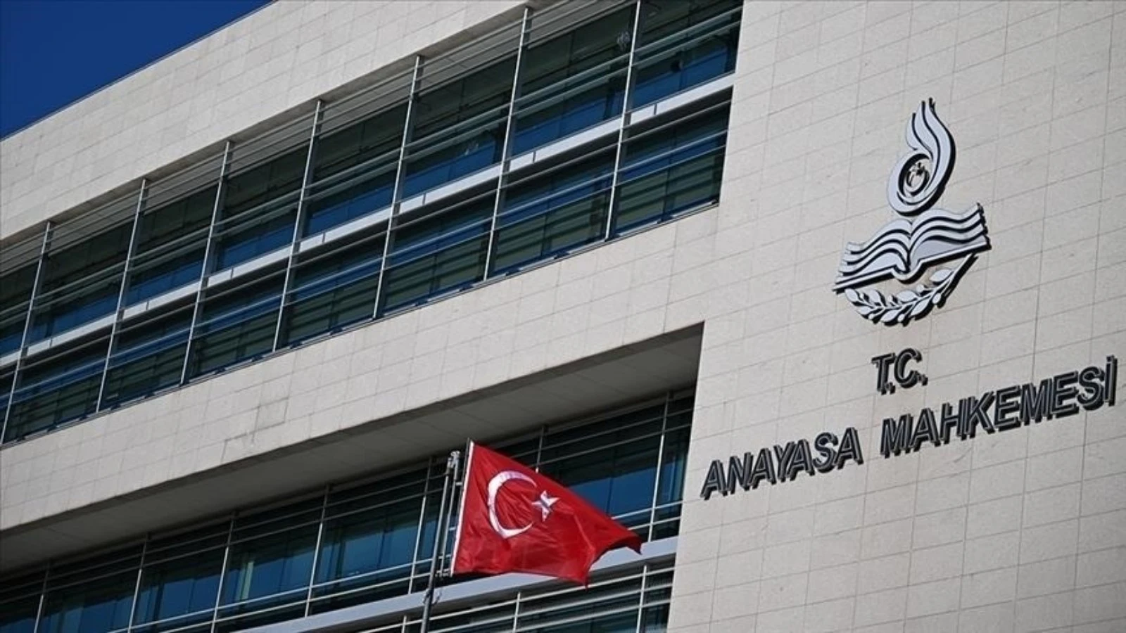 AYM'nin siyasi parti mali denetim kararı Resmi Gazete'de