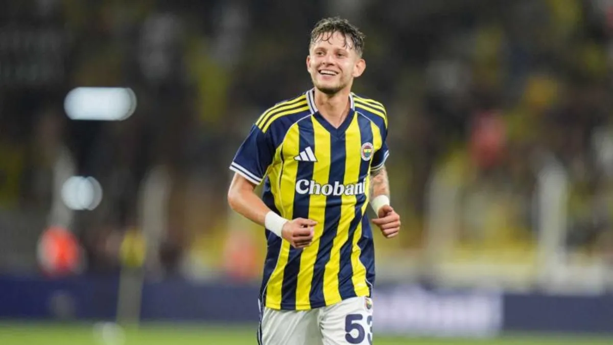 Sebastian Szymanski'ye bir talip de İspanya'dan! Fenerbahçe bonservisini belirledi