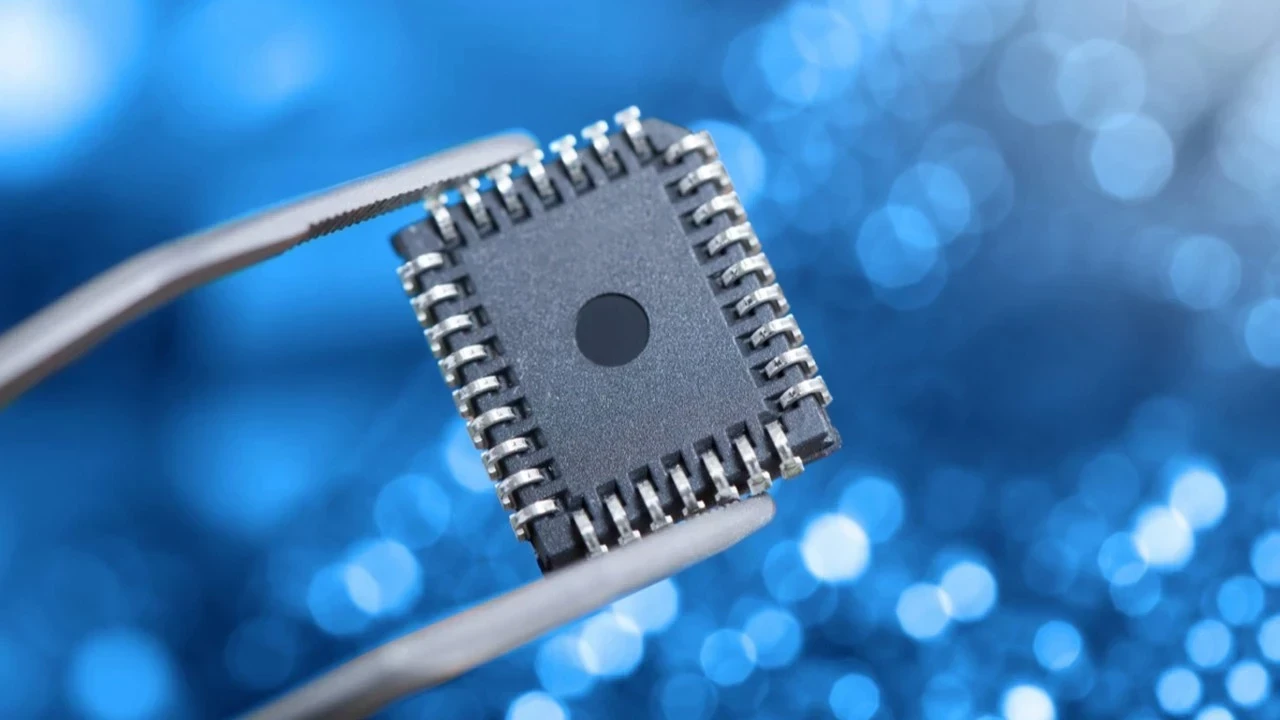Micron, yapay zekâ çip talebiyle hedef fiyatlarını yukarı taşıttı