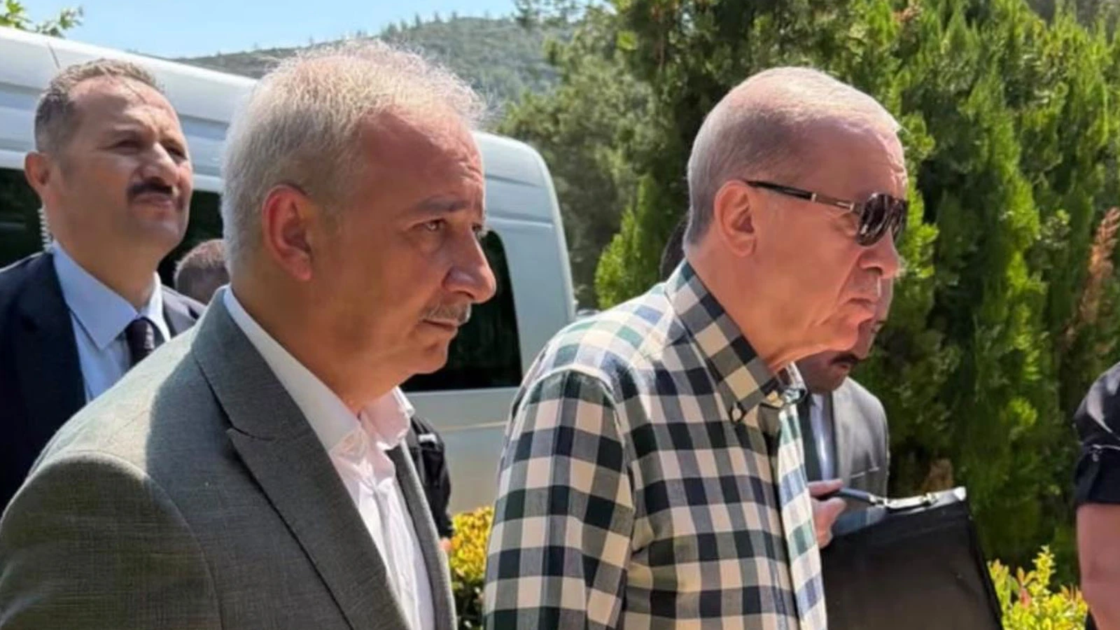 Cumhurbaşkanı Erdoğan, Marmaris’te vatandaşlarla buluştu