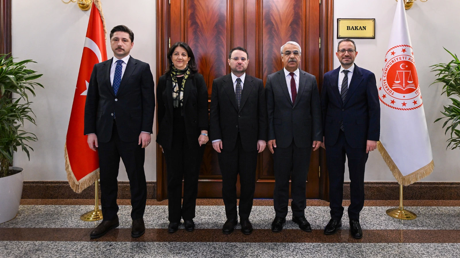 DEM Parti heyeti, Adalet Bakanı Gürlek'i ziyaret etti