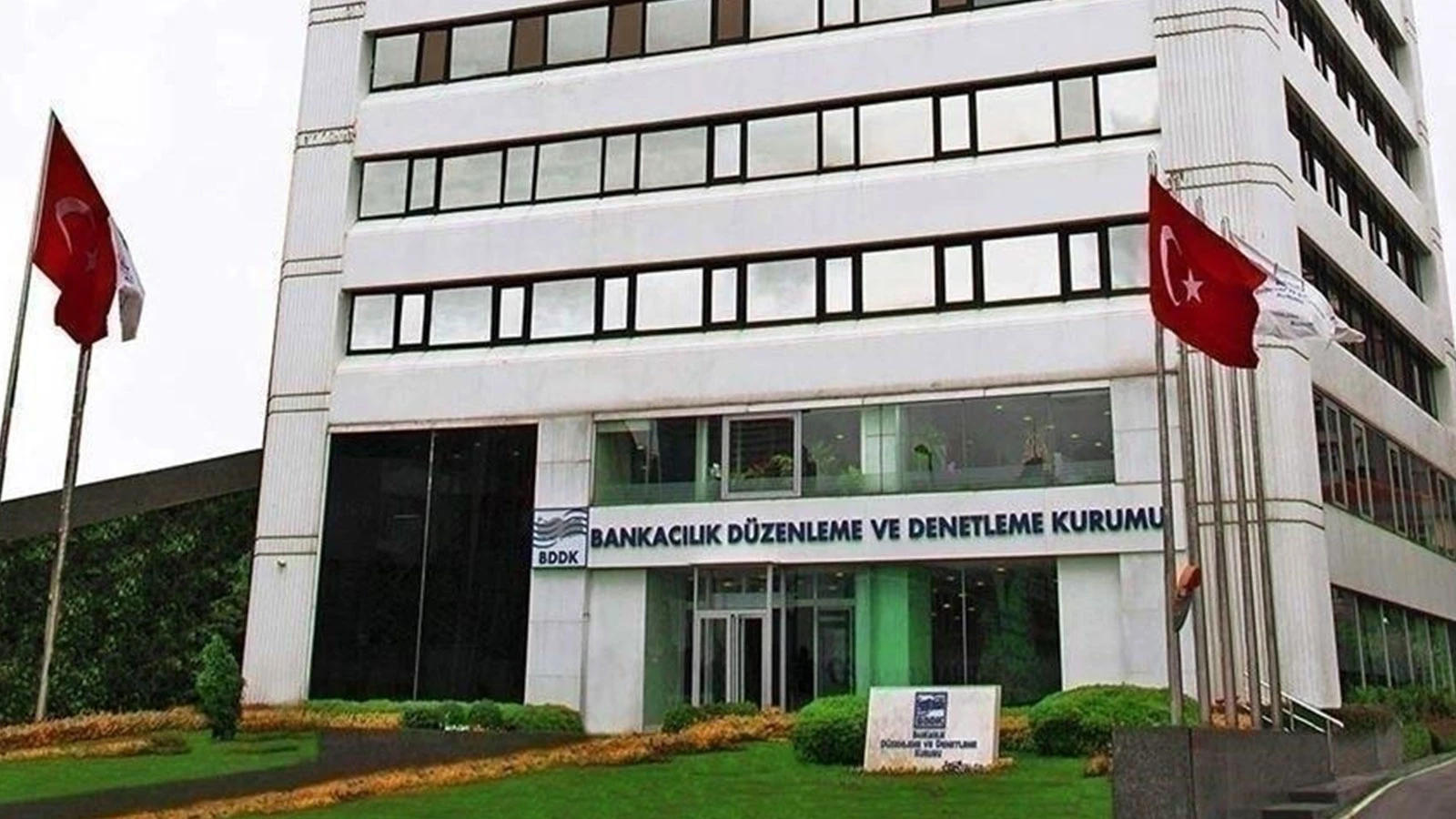 BDDK, Emlak Katılım Tasarruf Finansman'a faaliyet izni verdi