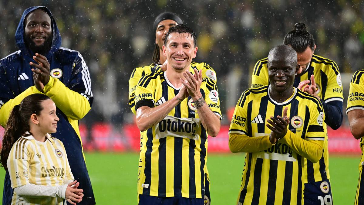 Mert Hakan Yandaş Sahalara Geri Döndü: 568 Gün Sonra Forma Giydi