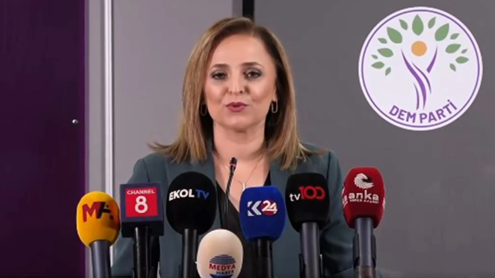 DEM Parti: Öcalan'dan birkaç gün içinde açıklama bekliyoruz