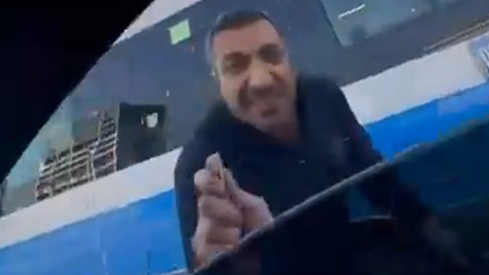 Trafikteki tartışmada aracın camını kıran sürücüye 180 bin lira
