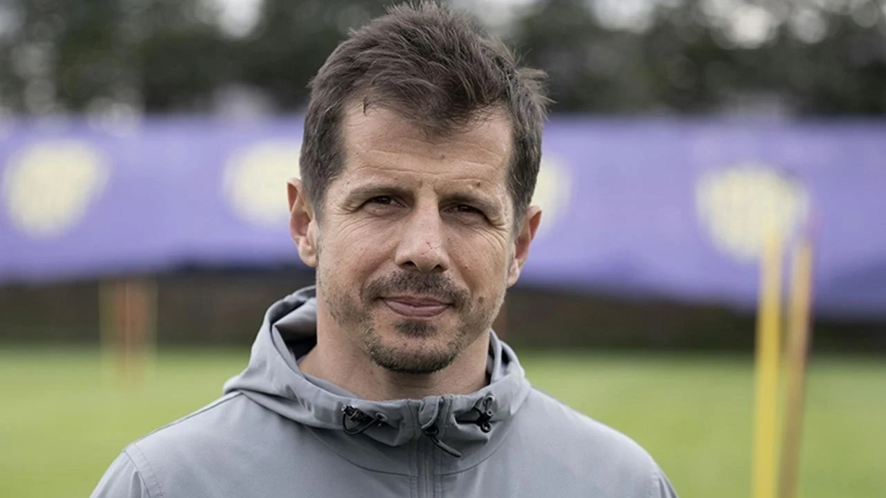 Emre Belözoğlu'nun Antalyaspor ile yolları ayrıldı