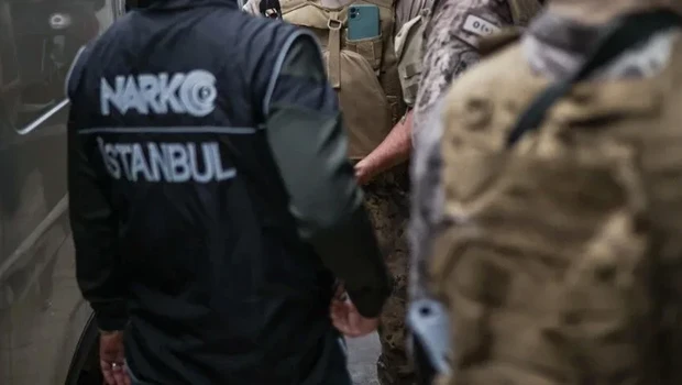 Uluslararası Uyuşturucu Zincirine Dev Darbe: Sözde Baronlar Ve "Baroniçe" Yakalandı!