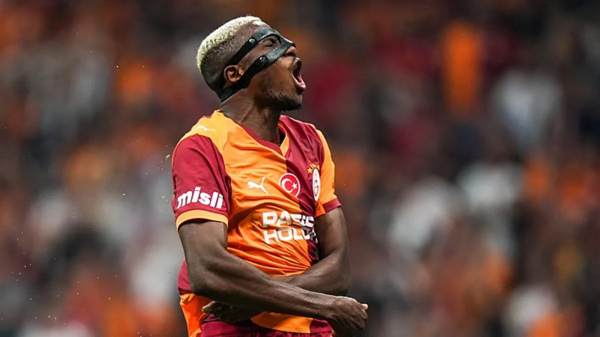 GALATASARAY HABERLERİ - Okan Buruk'tan Frankfurt maçı öncesi Osimhen kararı! Yüzde 10...