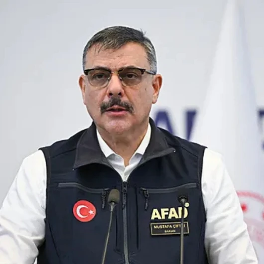 Bakan Çiftçi Sel Bölgesindeki Son Durumu Aktardı: Tehlike Geçmiş Değil