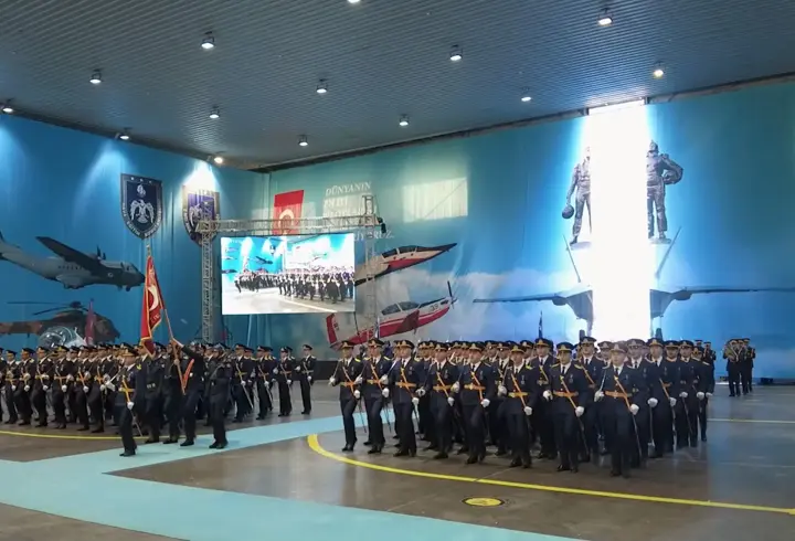 Orgeneral Kadıoğlu, İzmir'de Pilotaj Mezuniyet Töreni'ne katıldı