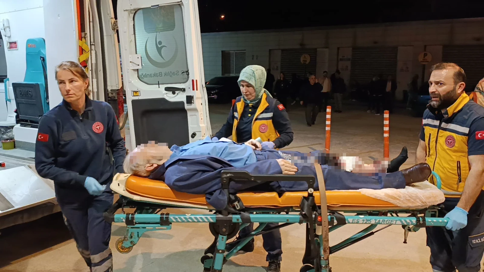 Bursa'da 15 yaşındaki çocuk 65 yaşındaki adamı yaraladı