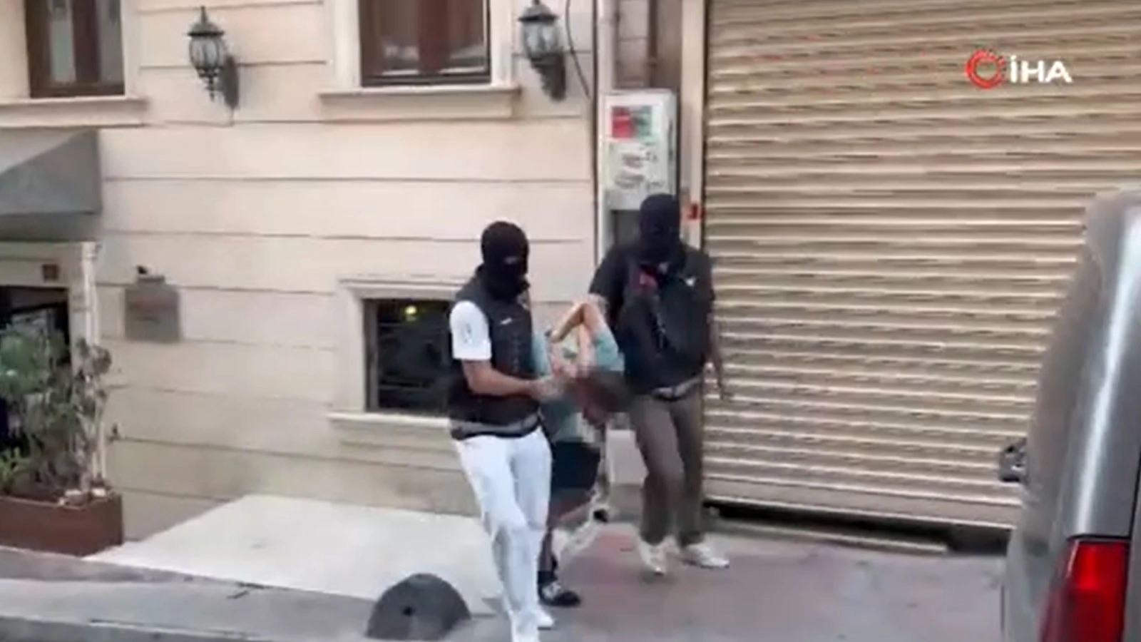 İngiltere’den kırmızı bültenle aranıyordu: Uyuşturucu kaçakçısı İstanbul’da yakalandı