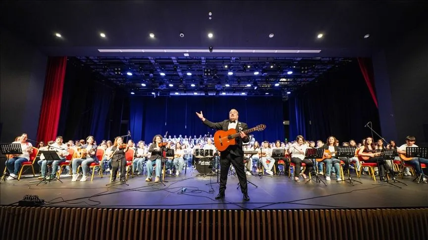 İstanbul'da "1000 Enstrüman 1000 Umut Konseri" düzenlendi