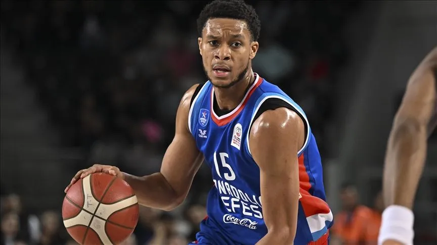 Anadolu Efes, THY Avrupa Ligi'nde yarın Kızılyıldız'a konuk olacak