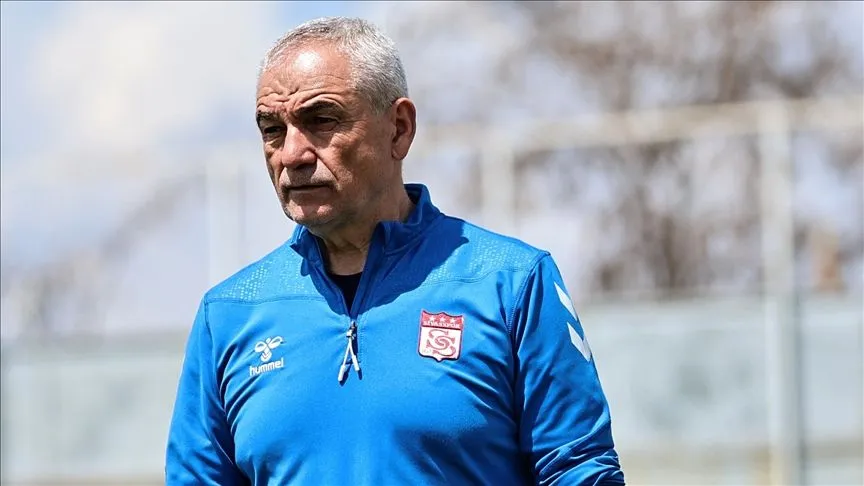 Net Global Sivasspor Teknik Direktörü Çalımbay'dan taraftara çağrı