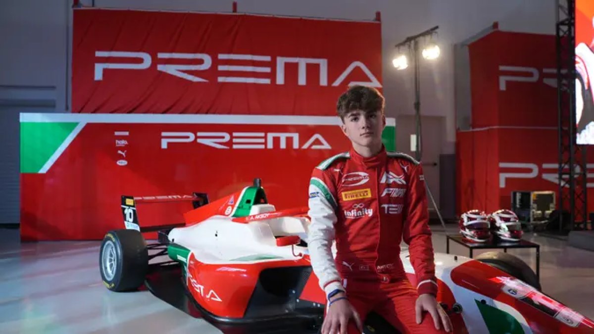 Milli Otomobil Sporcusu Alp Aksoy Ferrari Akademisi’nde