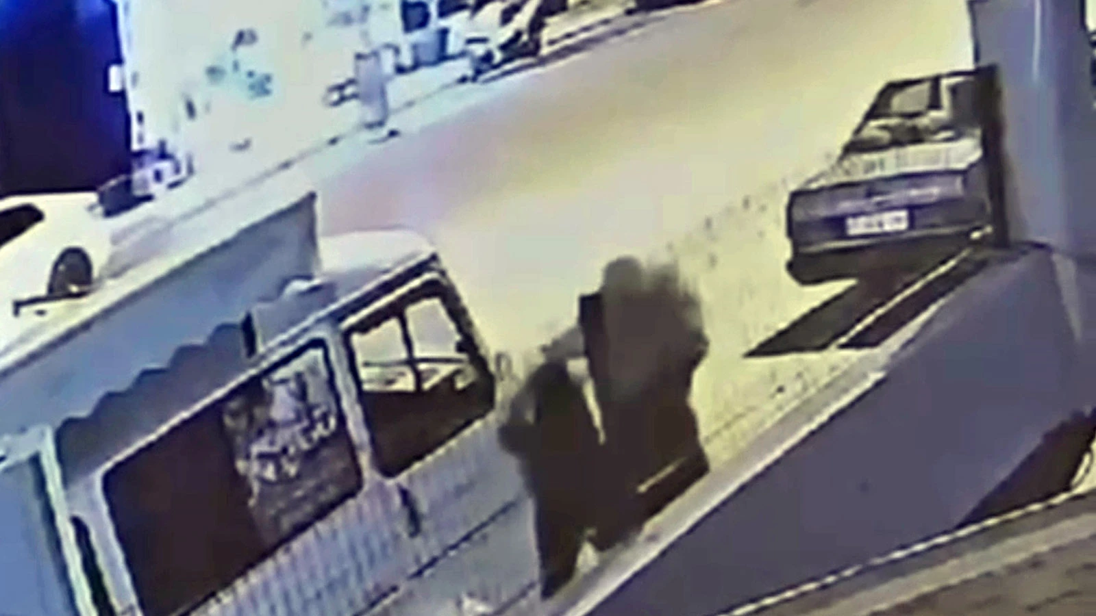 Yer: Antalya! Kaldırımda yürüyen kadına dehşeti yaşattı