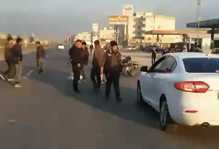 Nusaybin’de TIR’ın motosikletteki 2 kişi yaralandı