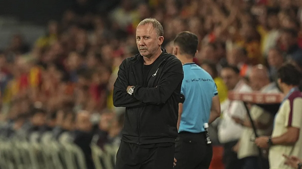 Sergen Yalçın'dan o isme destek! Galatasaray derbisindeki performansı eleştirilmişti