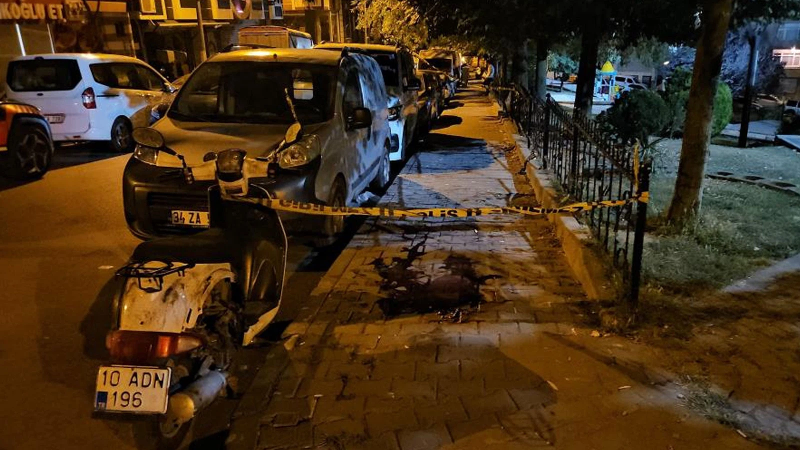 Sultangazi'de bıçaklı saldırıya uğrayan genç hayatını kaybetti