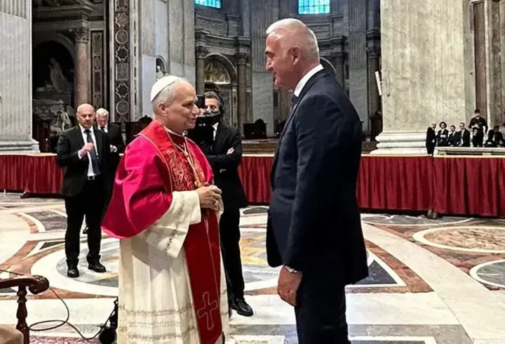Bakan Ersoy, Papa 14. Leo'nun göreve başlama törenine katıldı
